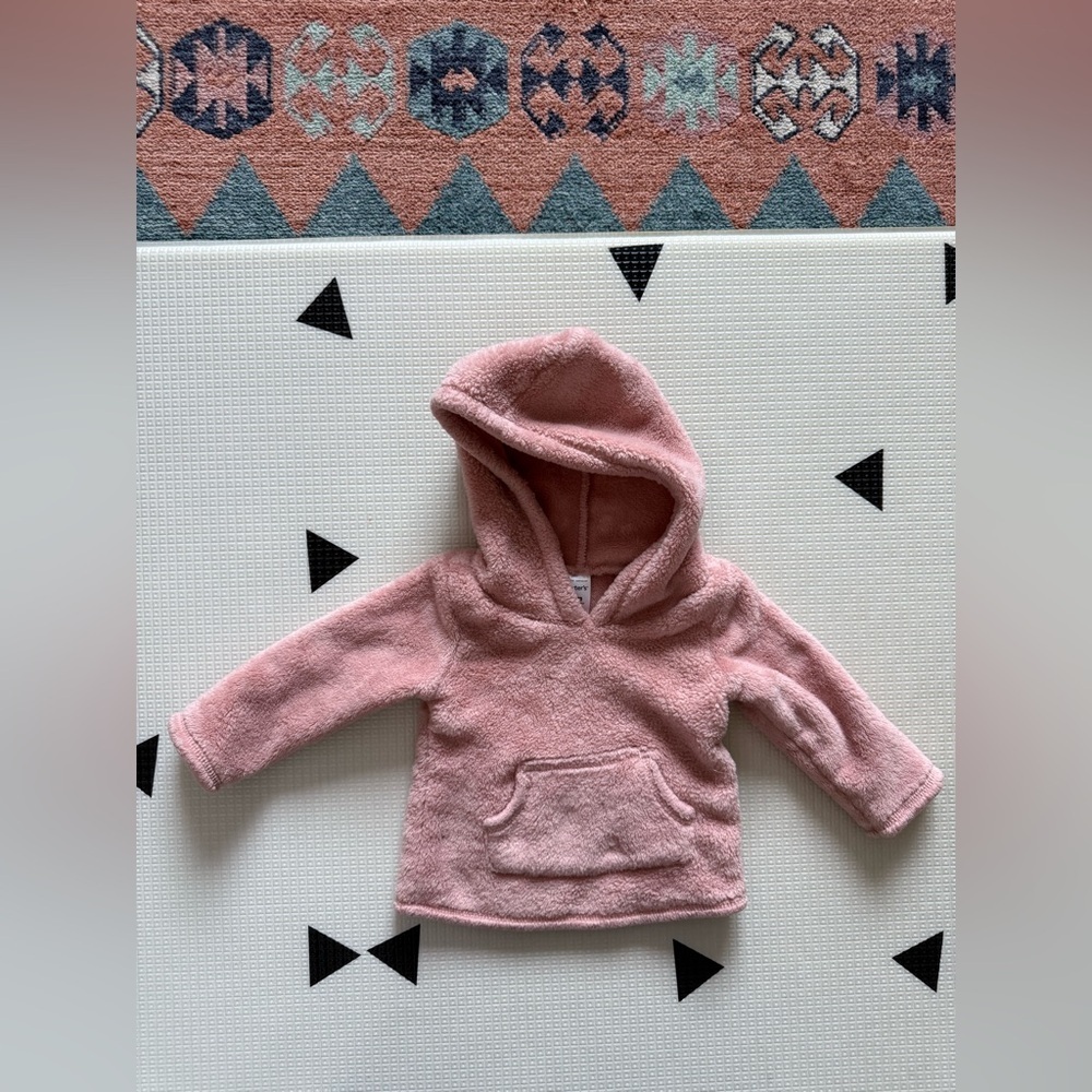 Carters|baby girl Cozy Pink sherpa Hoodie pullover sweater in size 9 months•••